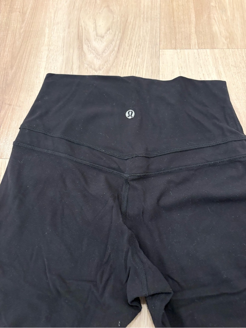 Lululemon leggings *Read* - Picture 6 of 9